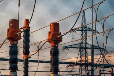 Transformadores Isoladores: Essenciais para Diversas Aplicações Elétricas